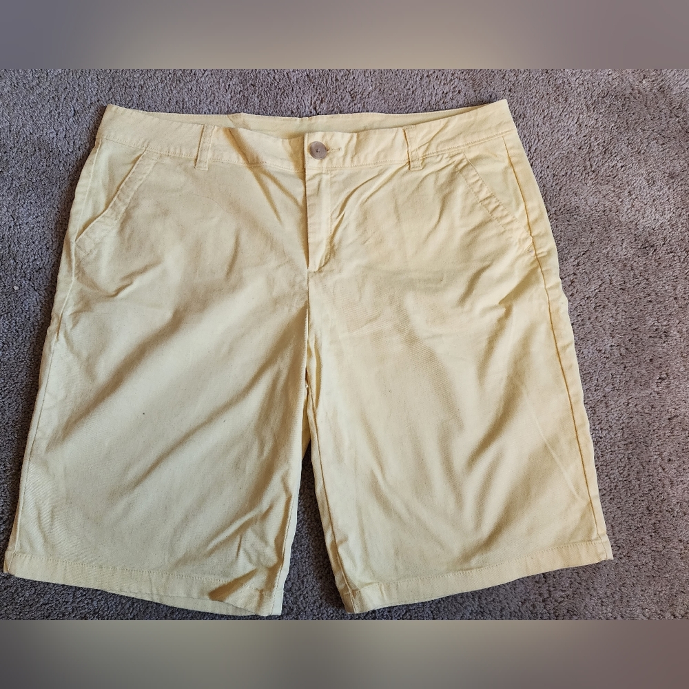 Liz Claiborne yellow shorts